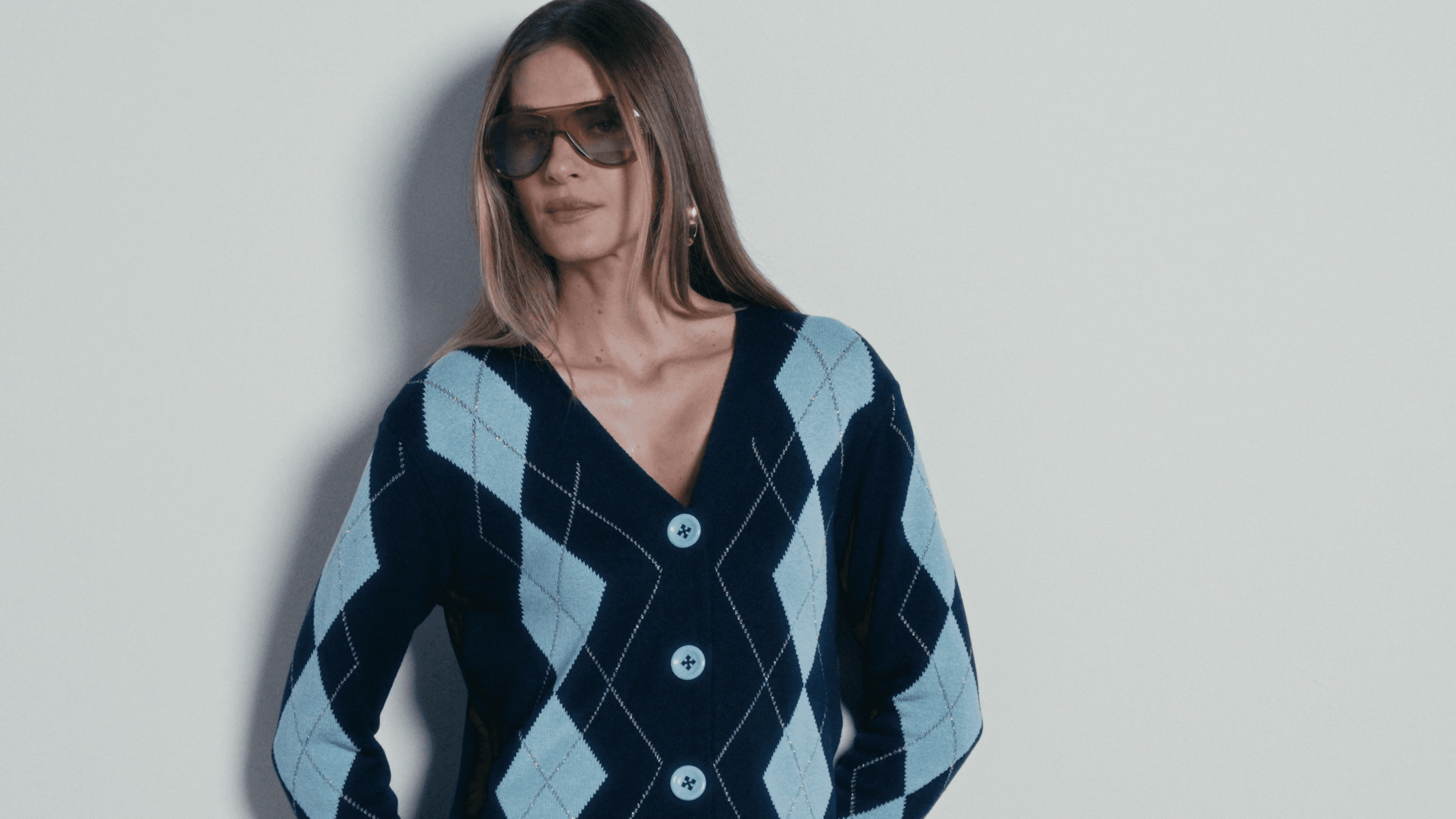 Dinha Tricot frame 13