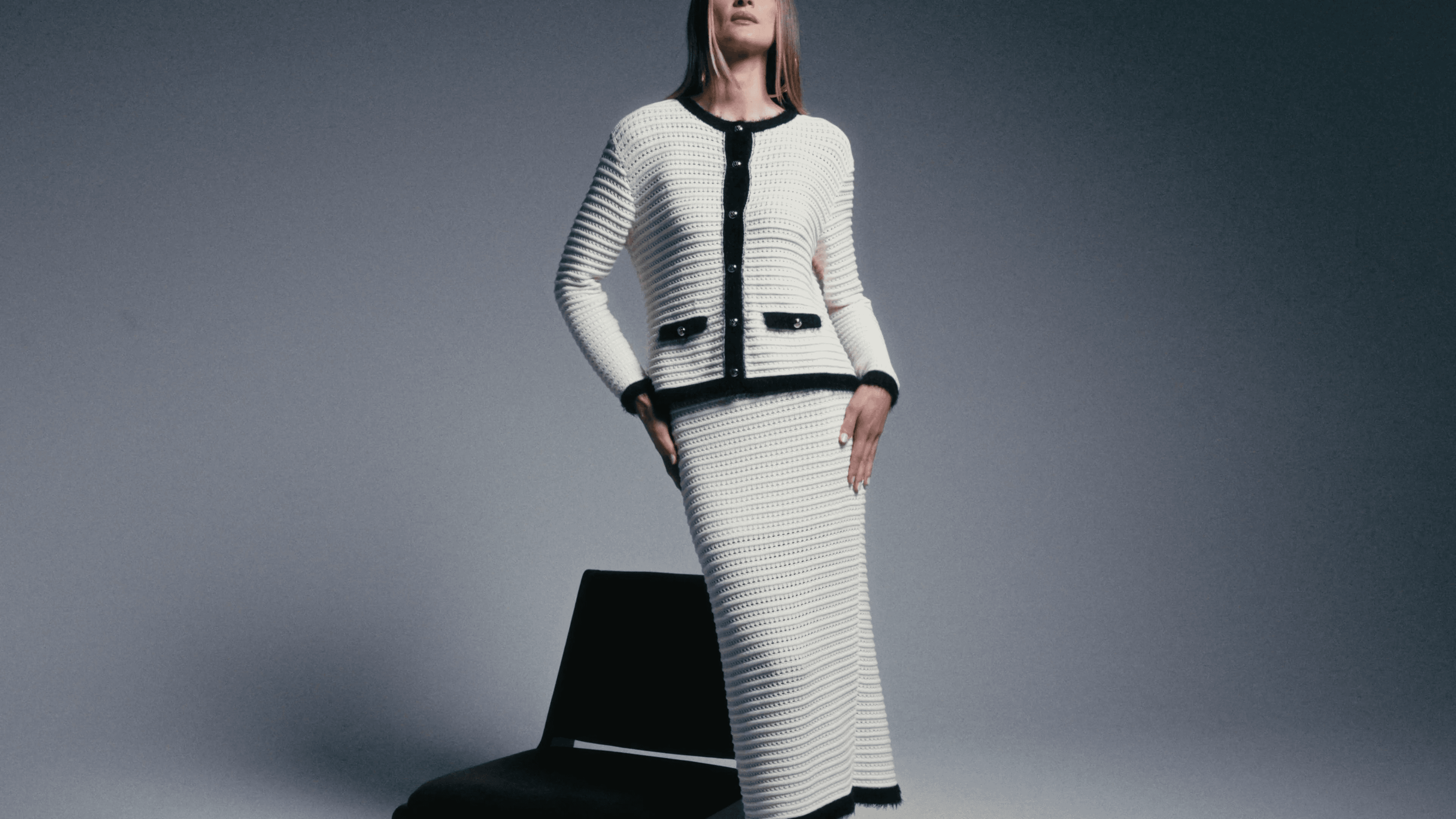 Dinha Tricot frame 26