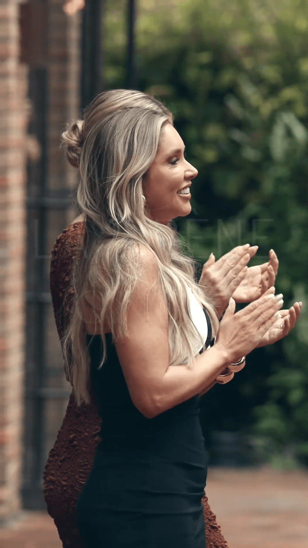 La Sirène × Ginger frame 25