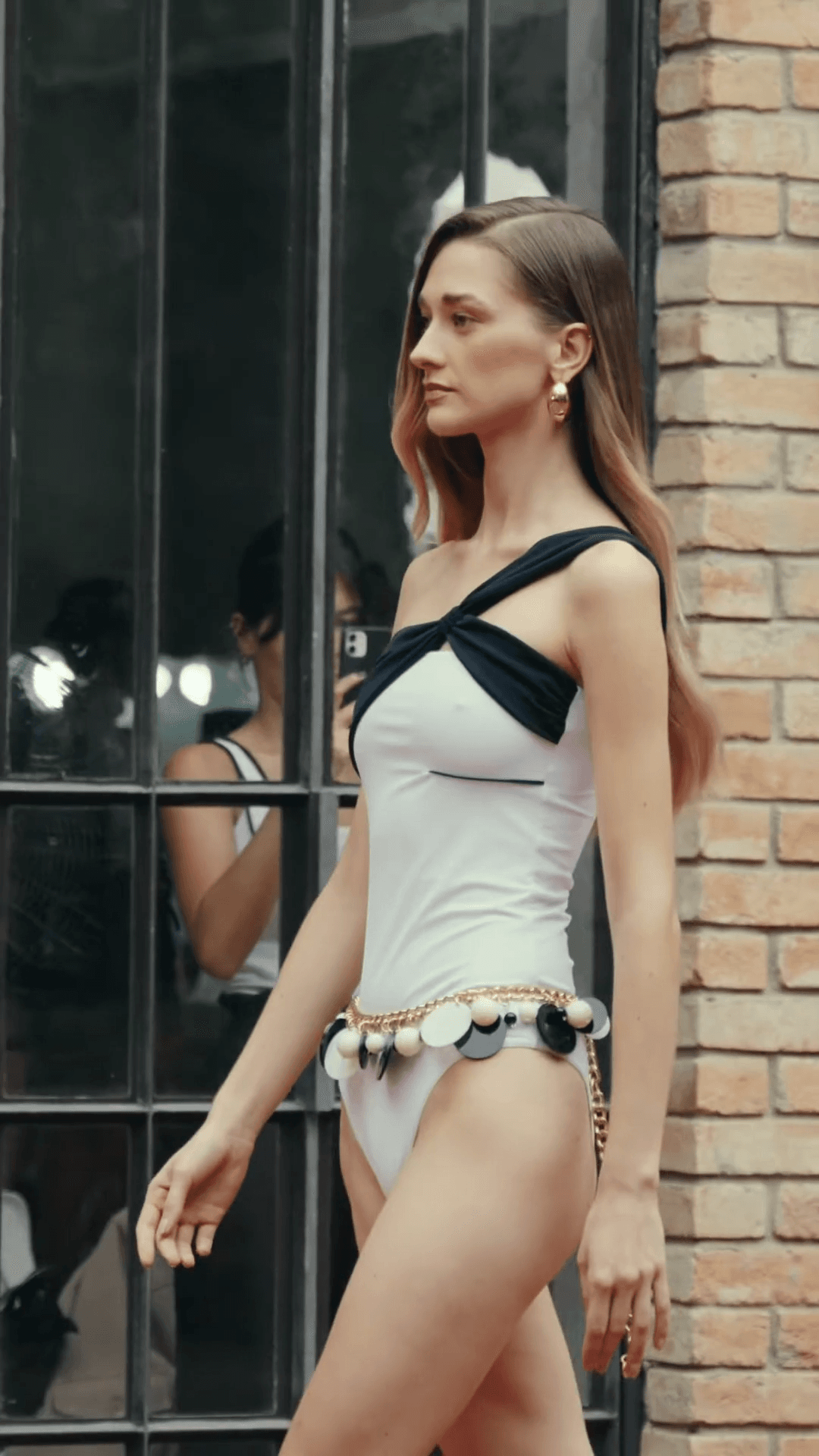 La Sirène × Ginger frame 5