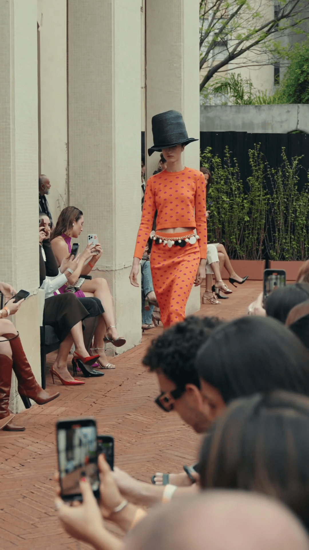 La Sirène × Ginger frame 6