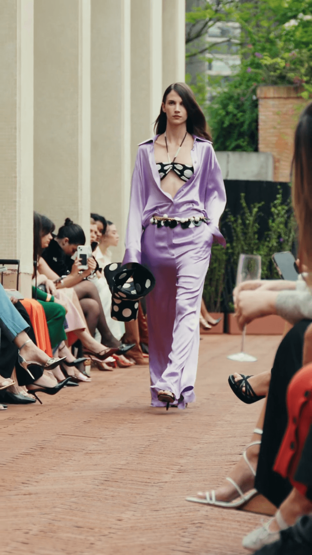 La Sirène × Ginger frame 1