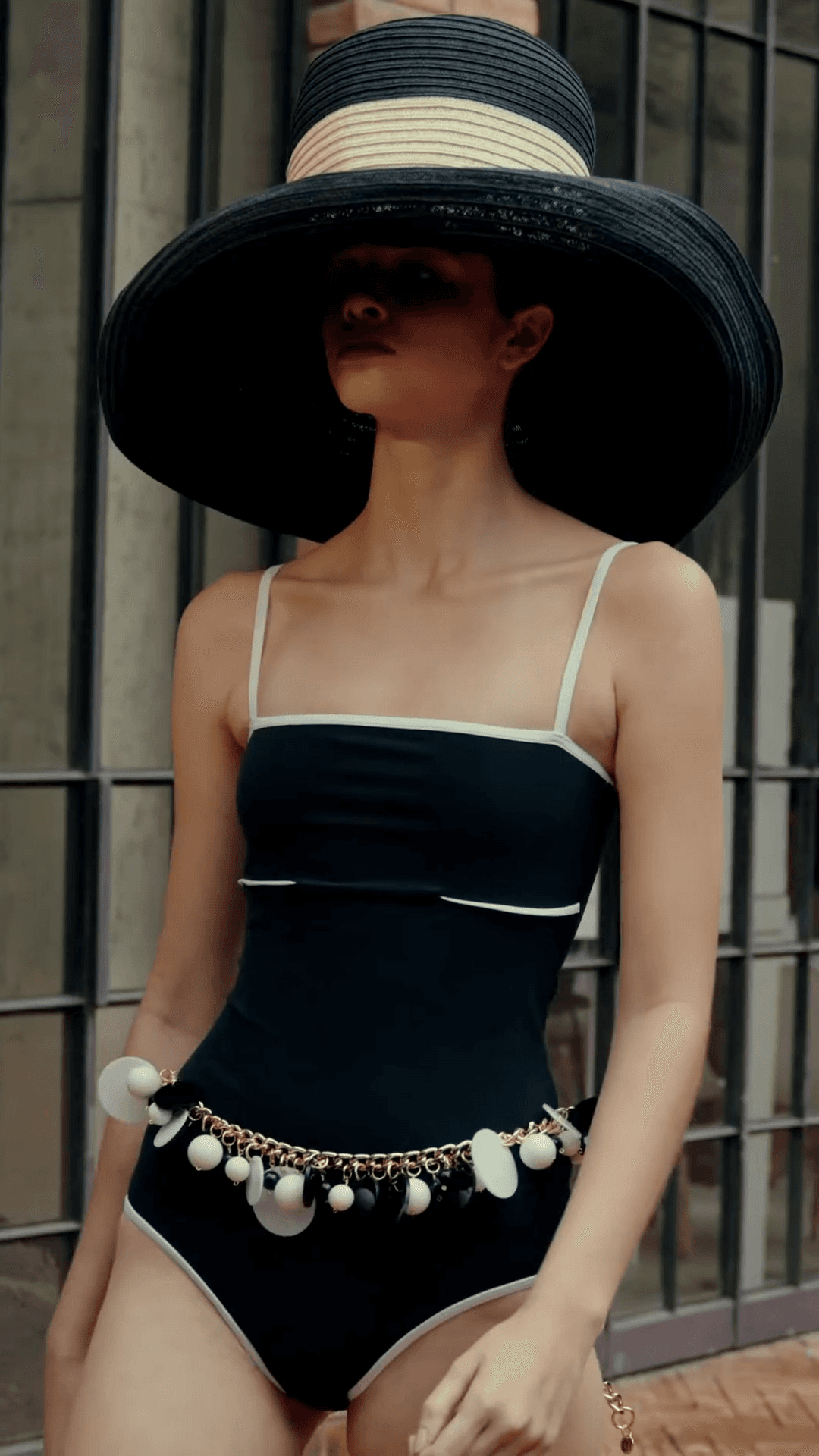 La Sirène × Ginger frame 2