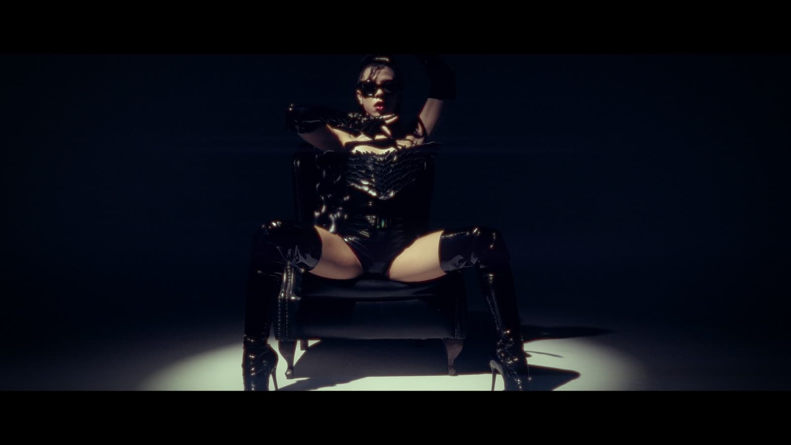 Voguing frame 2