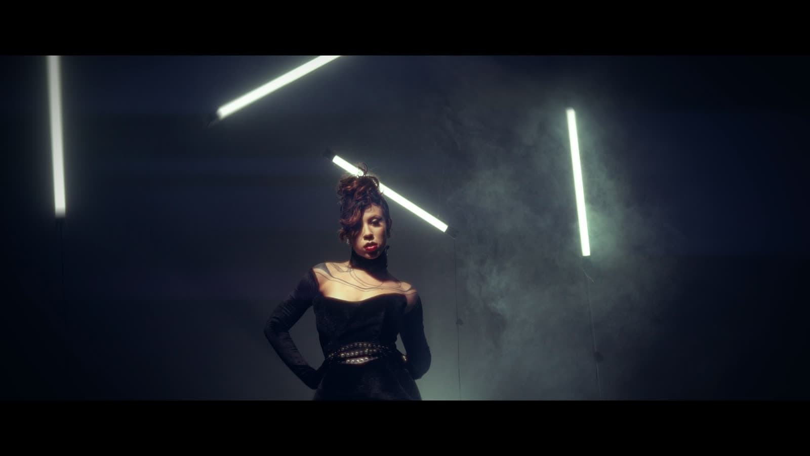 Voguing frame 5