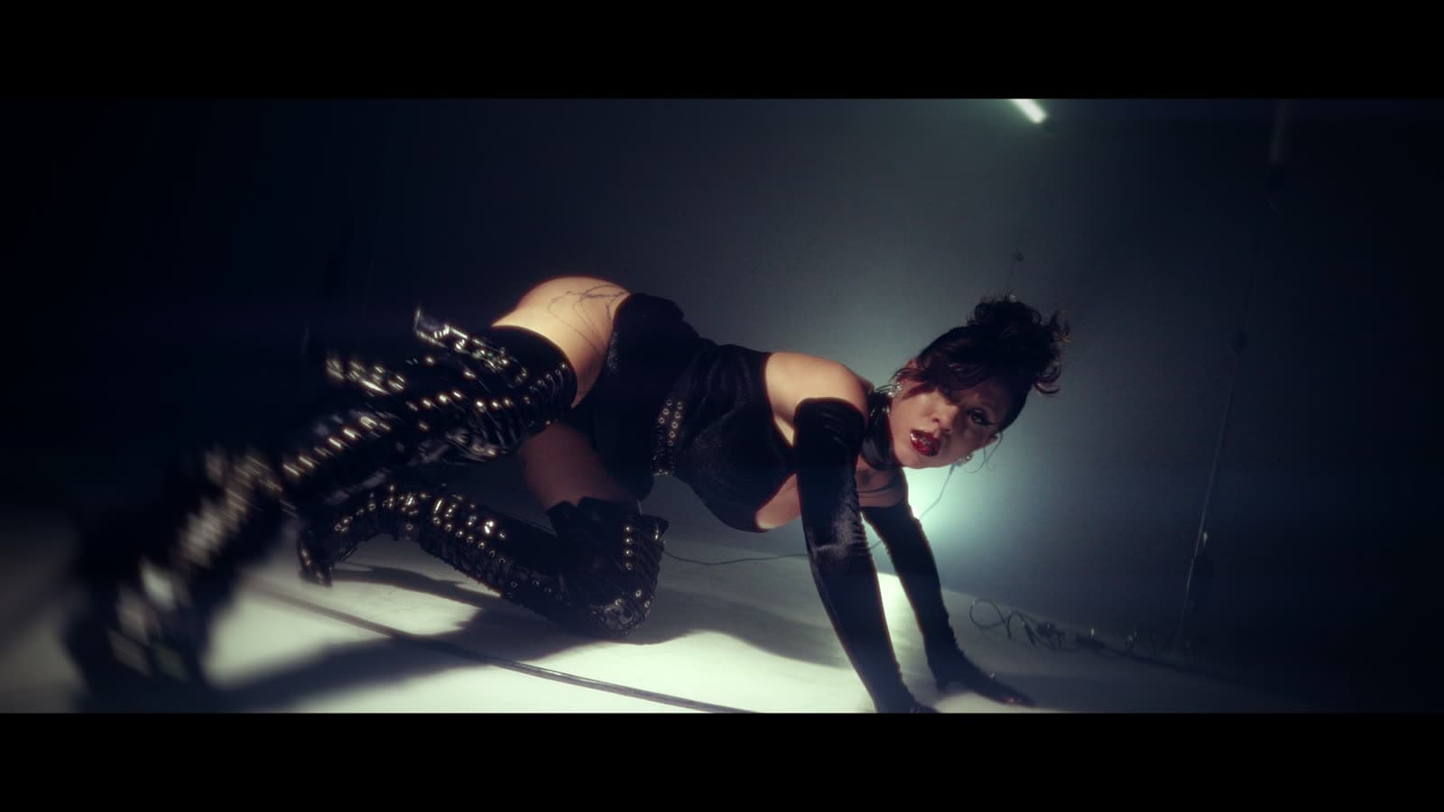 Voguing frame 7