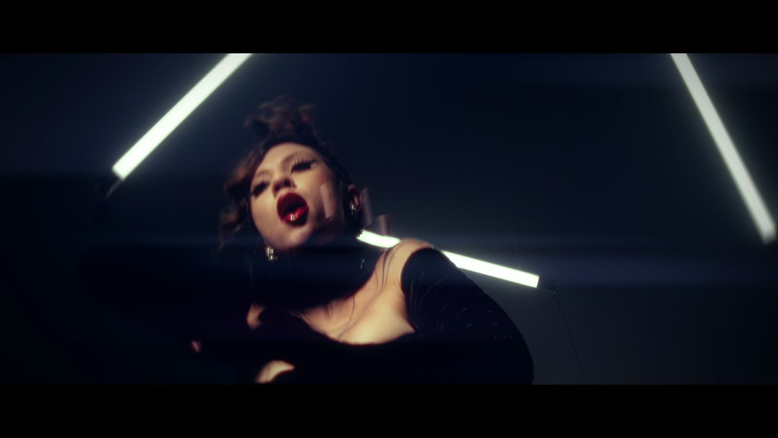 Voguing frame 16