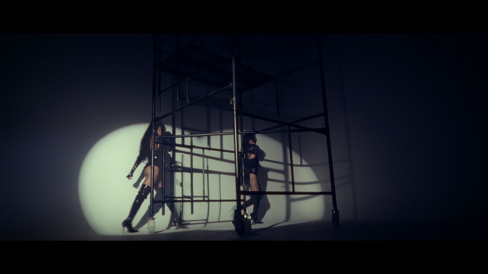 Voguing frame 28